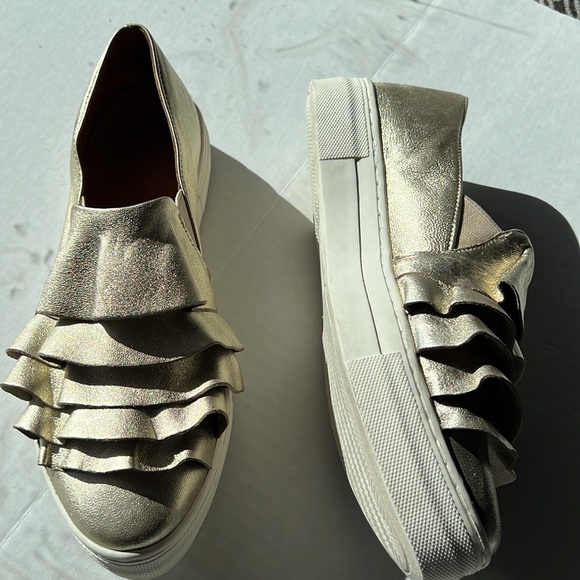 EUC Seychelles Gold Ruffle Sneakers - Picture 2 of 5